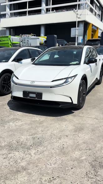 丰田bz5 全新车550续航
车辆轴距2880 🉑上轻享和专车
配置齐全 正规保险
不限制平台 欢迎老铁们到店看车哦#苏州网约车#b级车 #网约车