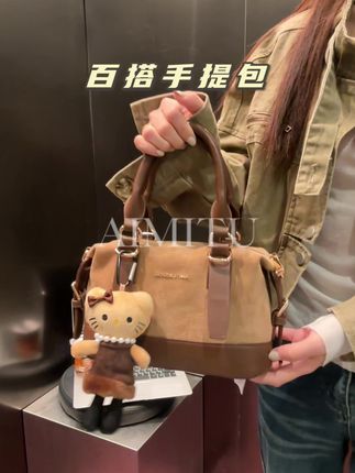 我不允许还有哪个女生不知道这个超好看的包包 这美貌简直绝绝子#单肩斜挎包 #包包女款 #包包女款爆款2025新款#包包 #艾米兔女包