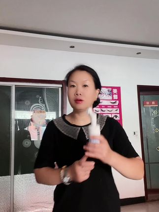 377美白精华液一定要用上,补水霜也不能少,奥利给!出发!