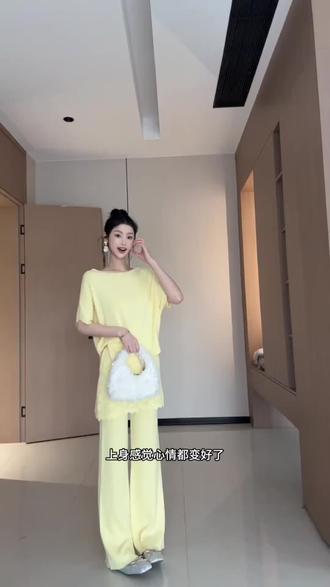 夏季新款休闲慵懒风显瘦短袖上衣+屁帘阔腿裤套装女细线针织凉爽#针织 #上衣 #阔腿裤 #套装 #休闲风