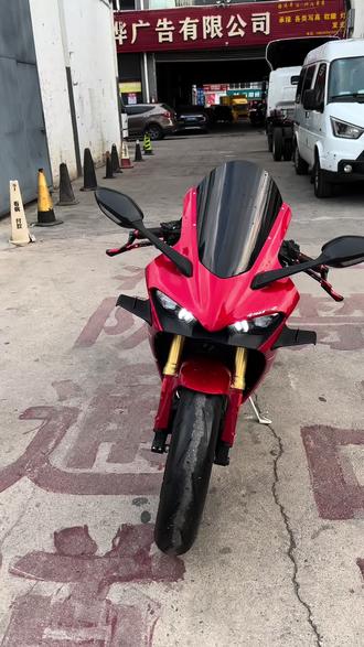 #凯越450rr #张雪820rr #关注我圆你机车梦 24年性能版凯越450RR 改装全段阀门排气 短尾 前后新皮鞋 车况良好 发动机无拆无修 到手零投资 一个多带走 支持分期置换