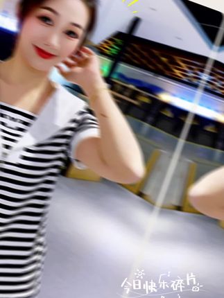 #时尚穿搭女装 #美女街拍穿搭 #优雅气质 #甜美风穿搭  #出游穿搭