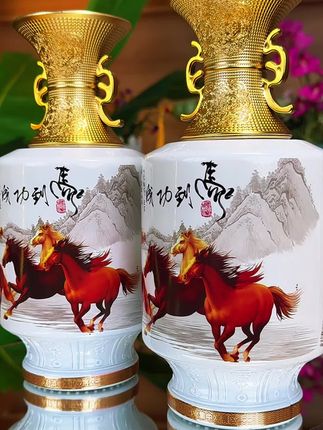 既是美酒又是一款高端艺术品 #精品摆件 #送礼佳品 #高档大气上档次