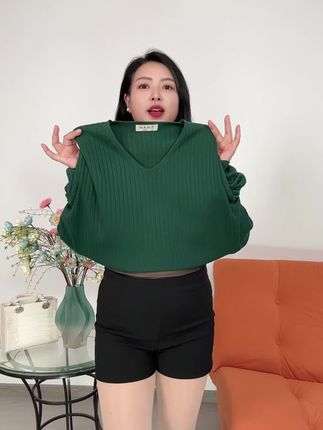 秋季新款v领纯色大码针织连衣裙休闲宽松遮肉显瘦洋气百搭346 #大码女装 #大码搭配 #显瘦遮肉 #针织衫 #百搭显瘦