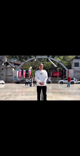 #墨江北回归线 ,墨江县被北回归线一分为二。