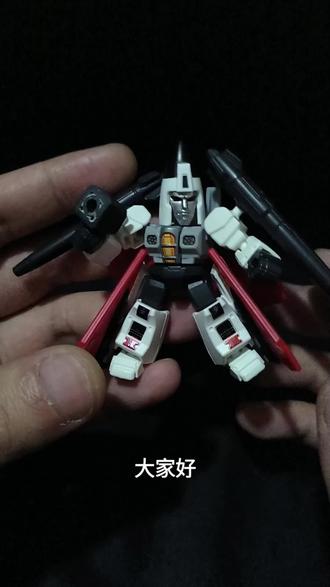 星辰版尖头部队教程
感觉不算很难的改造
#布鲁可变形金刚 #布鲁可积木人 #变形金刚 #变形金刚玩具 #教程