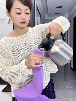 降温了,今日份温暖 从这团软乎乎开始#热水袋 #秋冬必备 #提升幸福感好物 #亲测