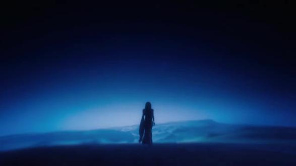 张韶涵《大小孩》:疼过,哭过,依旧是向阳的大小孩#张韶涵 #大小孩 #张韶涵MV拍出了成年人的崩溃