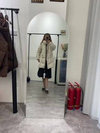 穿上这件羽绒服,妈妈再也不用担心我变胖了! 姐妹们!这个冬天一定要给自己买一件厚实保暖的新中式外套!运费险超划算!#羽绒服#大码女装#秋冬穿搭#保暖又好看#拿捏秋冬叠穿公式