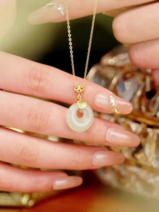 #时尚饰品 #女友礼物 #亮闪闪项链女款 #项链 #吊坠