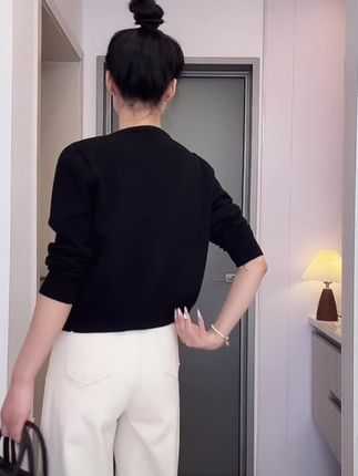法式红色短款针织开衫女春季软糯长袖毛衣外套宽松内搭打底衫上衣#针织毛衣 #针织开衫 #法式短款外套 #宽松内搭打底衫 #慵懒风穿搭