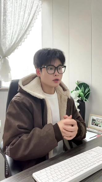 美联储的权利即将重构!市场更关注鲍威尔的鹰派言论还是哈赛特的鸽派上台!#李老湿在新疆#美联储主席鲍威尔回应降息 #哈赛特称美联储有大量降息空间 #美联储 #美联储加息