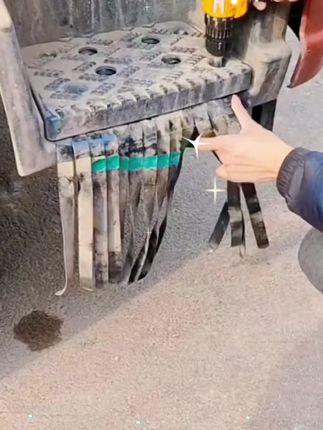 货车踏板穗脚踏板飘絮耐磨加厚飘穗彩条吊穗穗货车装饰用品美观#货车踏板吊穗 #卡车司机 #全国卡友 #运输车队 #货车司机
