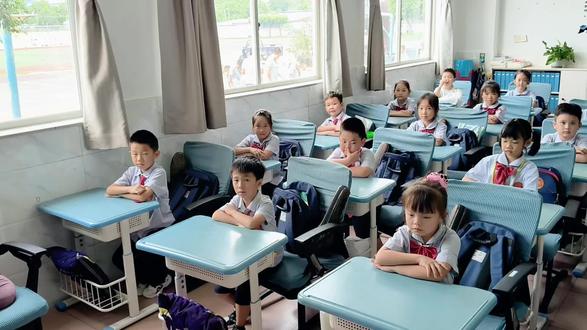 每周换座位,你看懂了吗😂