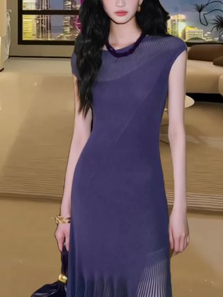 欧根丝伞摆针织连衣裙#好身材好气质 #简约大气 #修身显瘦 #服装推荐 #好物推荐
