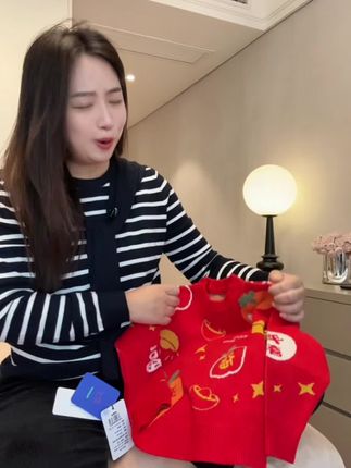 把新年 “福气” 穿在身上!软乎乎的套头毛衣,蓬松保暖 #男童套头毛衣 #秋冬穿搭 #高品质童装 #天气冷了注意保暖 #保暖又好看