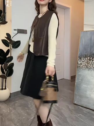 【柔软蛋白皮】PU皮衣马甲秋季休闲洋气圆领单排扣透气简约宽松马夹#爆款热卖中 #皮衣马甲