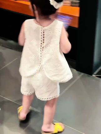 A股为什么会暴涨,背后的三大原因缺一不可,国家出手稳准狠 股民终于盼来了春天?【特别提示:股票有风险,投资需谨慎】#A股#财经科普#美国降息#祖国强大#股票