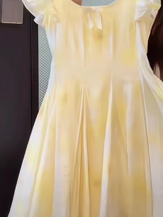 #女童穿搭 #女童连衣裙 #生女儿就是用来打扮的 #面料柔软舒适 #夏天穿什么 女童超仙连衣裙 夏季新款女孩飞袖天丝公主裙 度假沙滩裙绝美潮