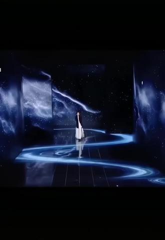 王晶导演说;当你发现舒淇越来越漂亮的时候,说明你成熟了。小时候咋看她都是大嘴方脸不好看🤣