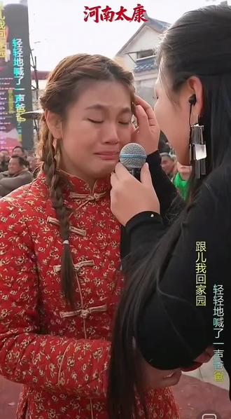 小土妹(不忘初心),乡村大舞台,有才你就来!梦舞携土爸土妈,土妹徒弟胖哥,小阿琪!琼情演唱《狱中四梦》,感动亿万人!#上热门🔥 #