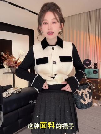 #小众设计感 #百褶短裙 #秋冬半身裙系列 #亮片纱线 #轻奢女装