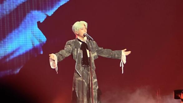 23号香港 笑忘书➕山楂花 我之后一定要把啦啦啦剪辑出来,盘他个一百遍。#郝熠然笑忘书 #郝熠然 #郝熠然绝美吟唱