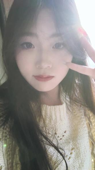 这波你站姐姐还是妹妹#姐姐平时都化这么浓的妆吗 #素颜 #内向腼腆社恐文静小女生