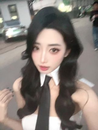 #女大学生 又不把妈妈放在眼里了 是不是