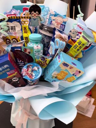 网红零食花束制作材料包diy花束包装纸材料告白情人节生日礼物#生日礼物 #网红仪式感礼物 #diy仪式感 #网红零食推荐