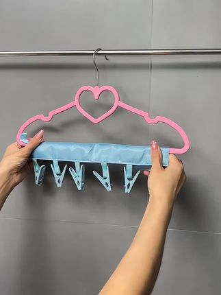 可折叠出差衣架卡通晾晒袜子宿舍折叠旅行便携多功能夹子家用浴室#衣架#可折叠衣架 #出门必备 #旅行必备 #便携式衣架