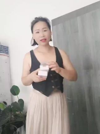 亲们,力士香皂,更新了哦,比以前的香味更好更多,认一去选哦,男女通用的哦,夏天必备哦🤗🤗