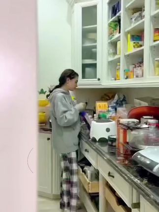 #哈哈哈娱乐一下😂😂😂 #万万没想到 #看一遍笑一遍 #惊不惊喜意不意外