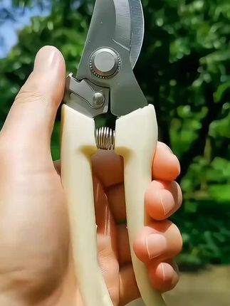 #修剪树枝 园艺剪园艺锯园林果林修枝好物家用绿化枝修剪刀专用工具采摘剪枝#家用必备 #绿化枝修剪刀