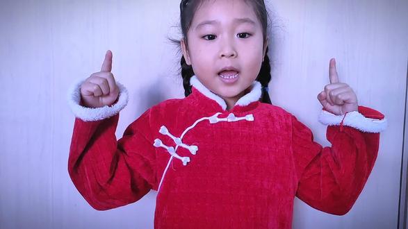 🚶♂️交通安全不小瞧⚠️
🚗出行安全我知道👏
🚥交通标志要牢记✅
🚏过马路时不乱跑🏃
💡交通安全伴我行❤️