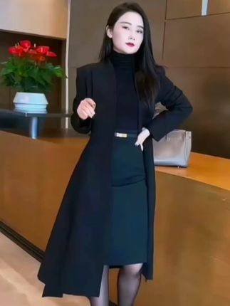 大码黑色中长款风衣外套女高级感女神范爆款秋季新款洋气修身大衣 #高级感穿搭 #高档大气上档次#穿出自己的风格 #穿出自己的风格 #精致优雅#优雅气质