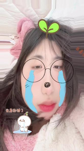 你说追我的人排到法国 可是他们现在一直在法国挤我