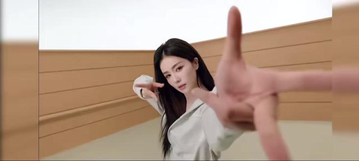 🏃🏻♀️运动从无专属
🌟女性的光芒也不止一种模样
🌈与李宁品牌代言人 “白鹿”
💃用热爱解锁无限可能