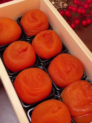 陕西富平的柿子饼,采用当地特有的大尖柿,口感软糯香甜!#柿饼 #应季水果 #好吃到停不下来 #柿子 z
