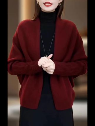 春秋洋气红色长袖保暖宽松针织开衫 大码女装遮肚子百搭毛衣外套#针织开衫#面料柔软舒适#洋气减龄#遮肉显瘦#气质穿搭