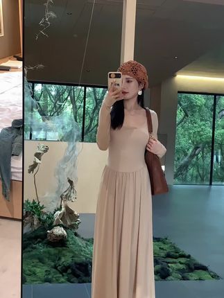 反正我是爱惨了!这件长袖连衣裙是真的绝,自带杯垫免穿内衣#小胸神器 #吊带背心 #内搭 #谁穿谁好看 #连衣裙