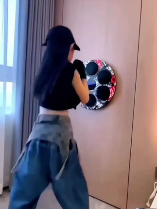 #音乐拳击机 #拳击训练器材 #居家锻炼 #音乐拳击靶 #拳击@DOU+小助手 @巨量千川