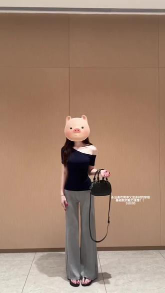 显身材斜肩基础款tT恤 #ootd每日穿搭 #显身材穿搭 #纯欲穿搭 #斜肩上衣 #基础款穿搭