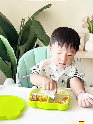 7COOKSS婴儿吸盘分隔餐盘硅胶防摔吃饭防撒宝宝辅食 盘吸管盘分格盘#自主进食的宝宝 #婴儿吸盘分隔餐盘