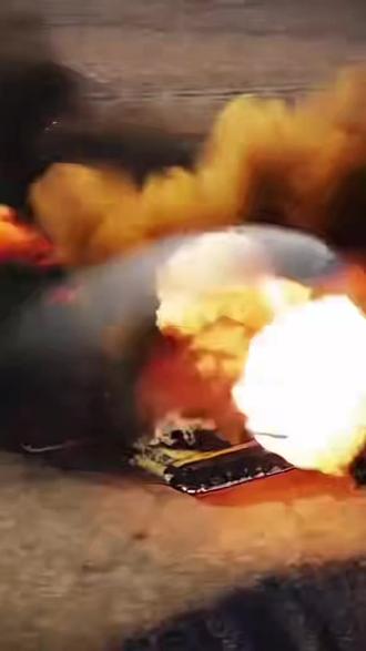 问君能有几多愁,恰似飞机撞额头!Aⅰ生成特效