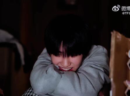 “欢迎扁扁小狗回家”#奇文 #奇文第一美帝 #奇文cp #cp@抖音热点 @DOU+小助手