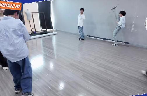 容易掉眼泪也是你的可爱之处#佟弋