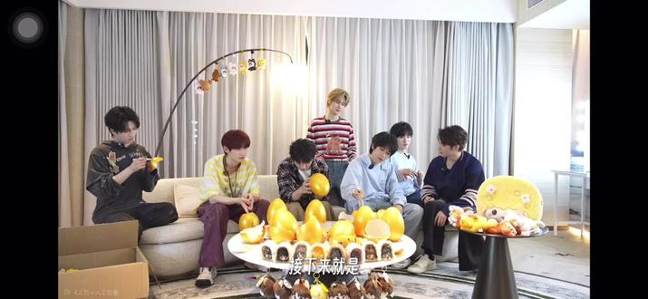 这个新加坡从25年说到了26年
真成了盆盆的PTSD了
爱酱赶紧带他去一次吧 顺便把温泉也泡了#轩源cp #源轩cp #宋亚轩张真源