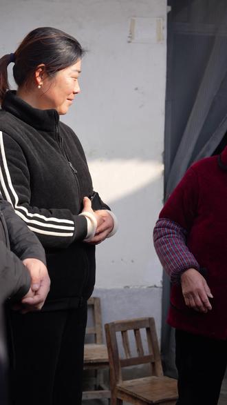 今日下乡枣庄镇李庄村帮扶 #热点 #帮扶 #资助