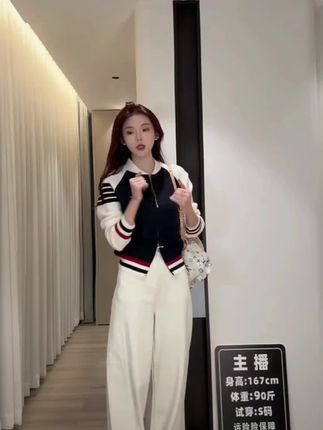 拼接设计感拉链针织开衫#新款上新 #秋季穿搭 #每日穿搭